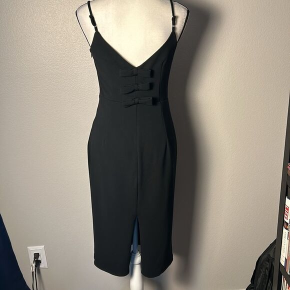 Lulu's LBD with Bow Detail in Back sz M - Picture 2 of 5